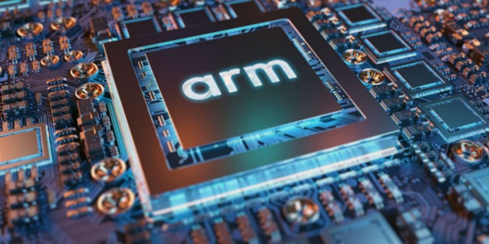 U.S. Chip Stocks Plummet Amid Arm Holdings' Conservative Forecast and Economic Concerns