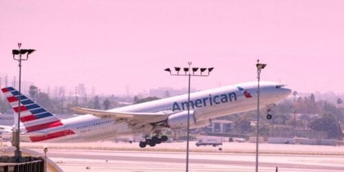 American Airlines in Talks to Make Citigroup Exclusive Credit Card Partner