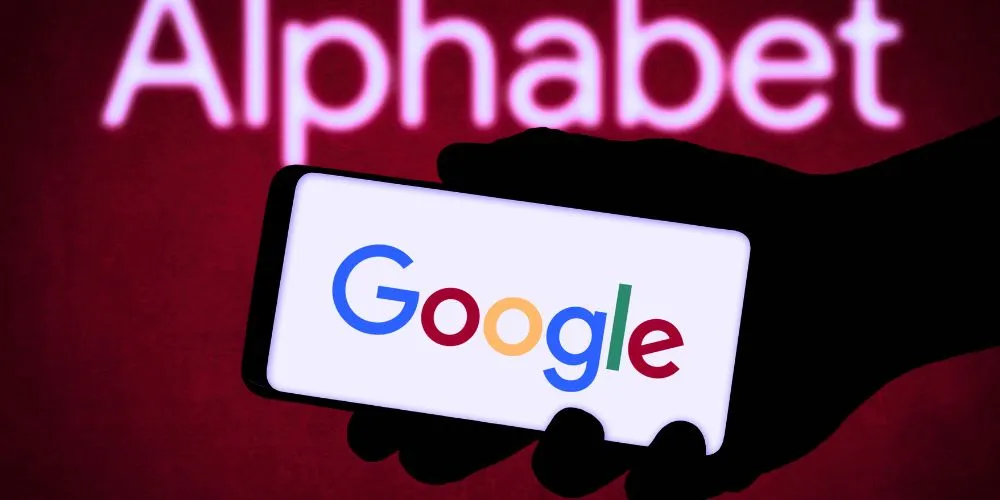 Alphabet's Q3 Earnings Surge as AI and Cloud Investments Drive Growth, AI Investment