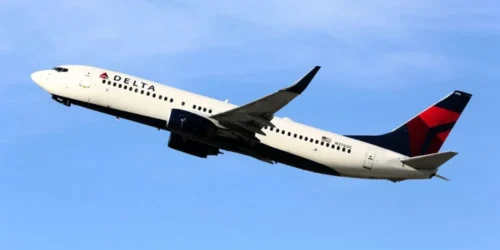 Delta Air Lines Forecasts Growth in Revenue and Earnings Amid Strong Travel Demand