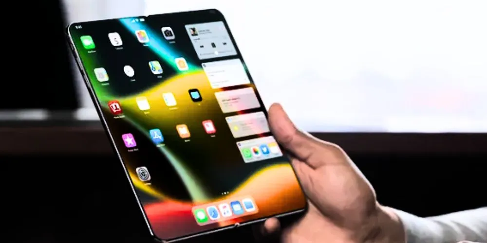 'Crease-Free' Foldable Phones