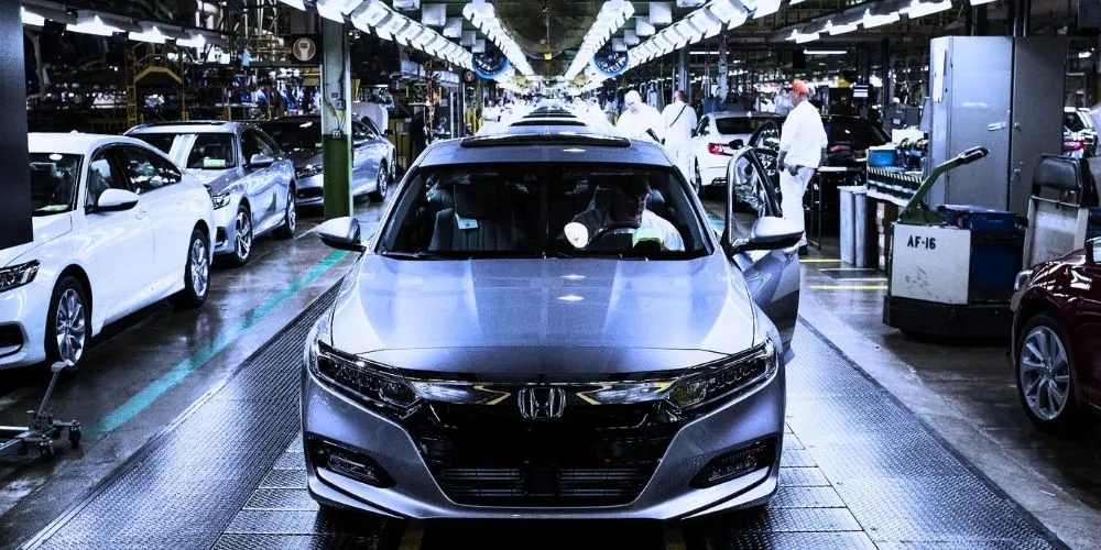 Thai PM Urges Japanese Automakers to Act Swiftly Amid Rising Competition from Chinese Companies