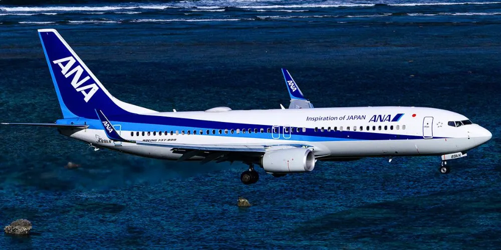 ANA Flight Safely Returns After Cockpit Window Crack Discovery on Boeing 737-800