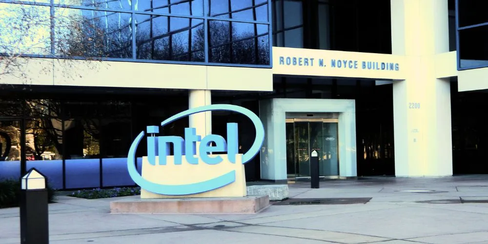 Intel Unveils Semiconductor Roadmap, Joins 1.4 Nanometer Race Along with TSMC and Samsung