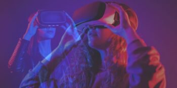 Virtual Reality (VR): A Dive into Immersive Digital Experiences