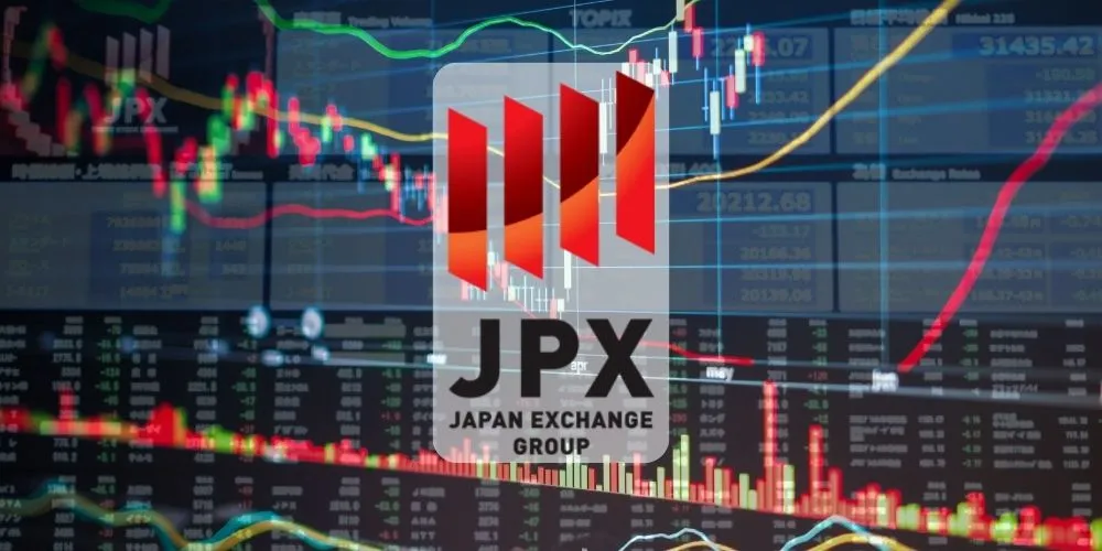 Japan Stocks Retreat as Warehousing and Transport Sectors Weigh on Market