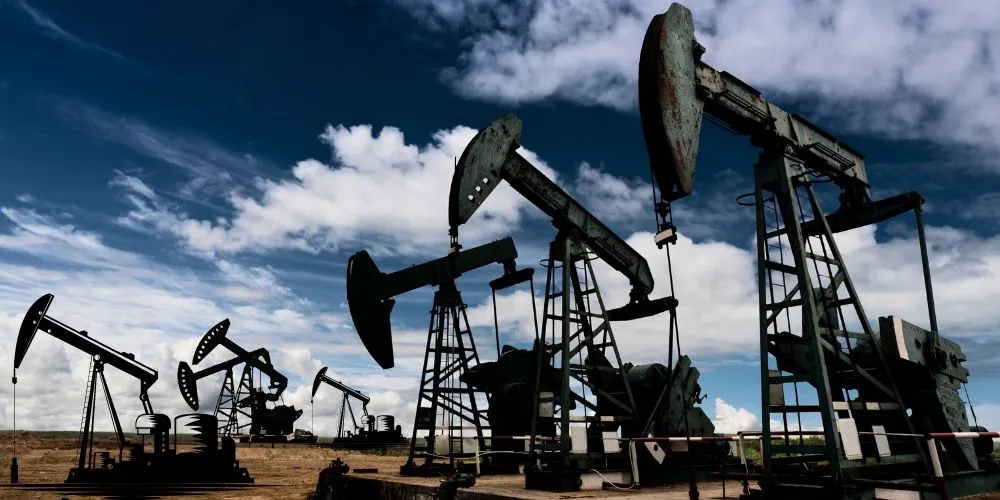 Oil Prices Steady as Investors Assess US Employment Data for Rate Cut Clues