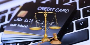 US Federal Judge Halts CFPB's Credit Card Late Fee Rule, Advocates for Consumers and Businesses Clash